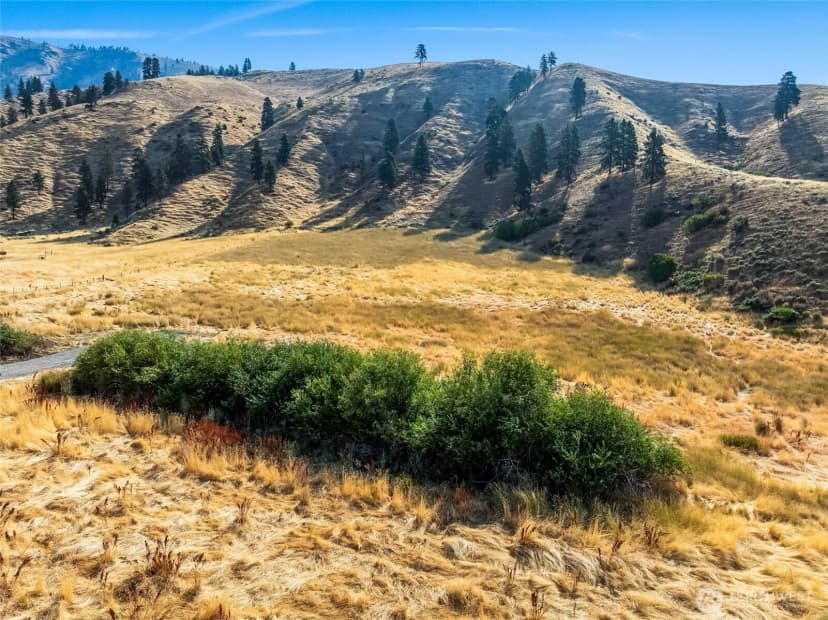 Property photo for 2 Nahahum Canyon Road, Cashmere