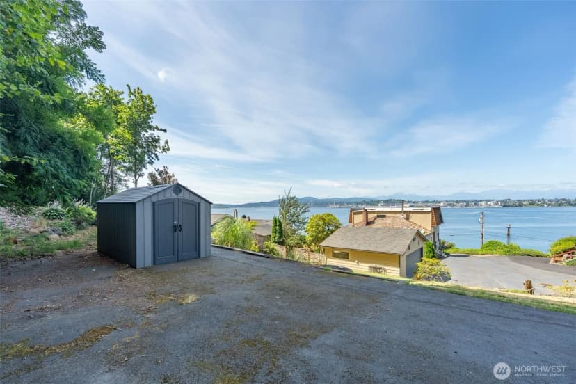 Property photo for 2485 Beach Drive E, Port Orchard photo 35