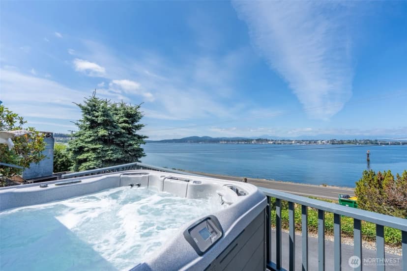 Property photo for 2485 Beach Drive E, Port Orchard photo 32