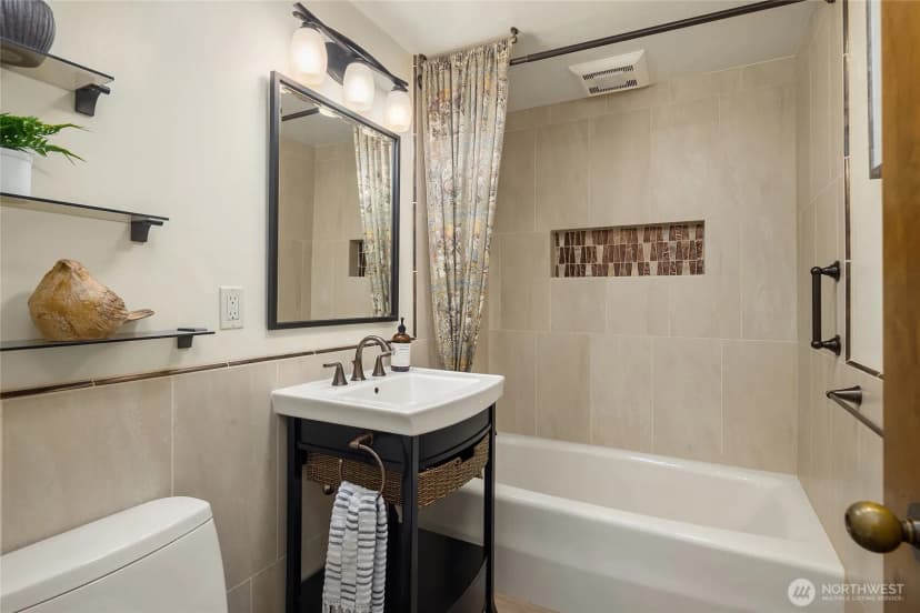 Property photo for 5919 77th Avenue Se, Mercer Island photo 27