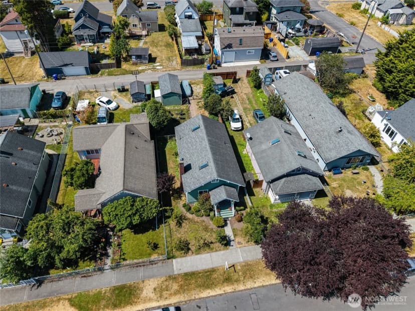 Property photo for 2410 Highland Avenue, Everett photo 35