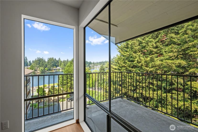 Property photo for 13229 Linden Avenue N #507b, Seattle photo 11