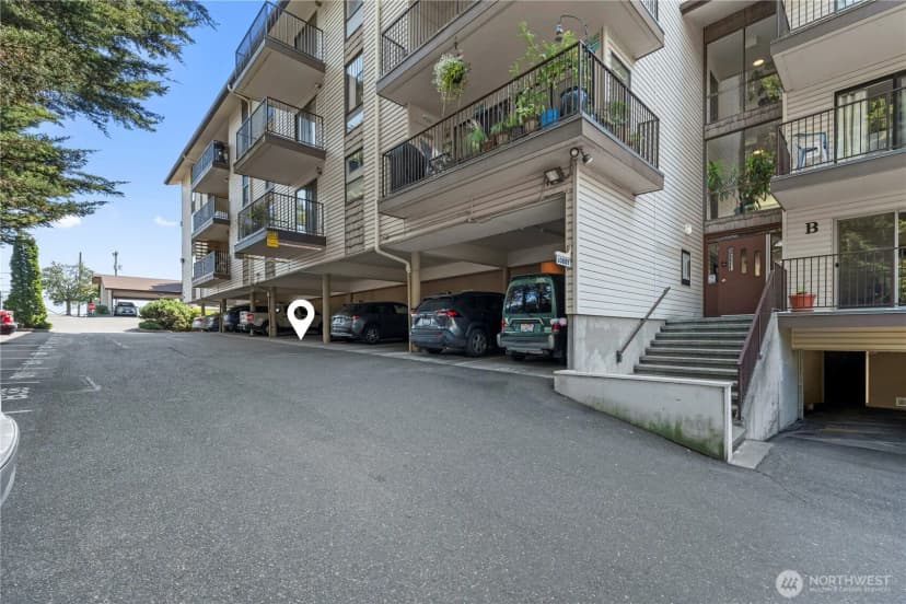 Property photo for 13229 Linden Avenue N #507b, Seattle photo 18