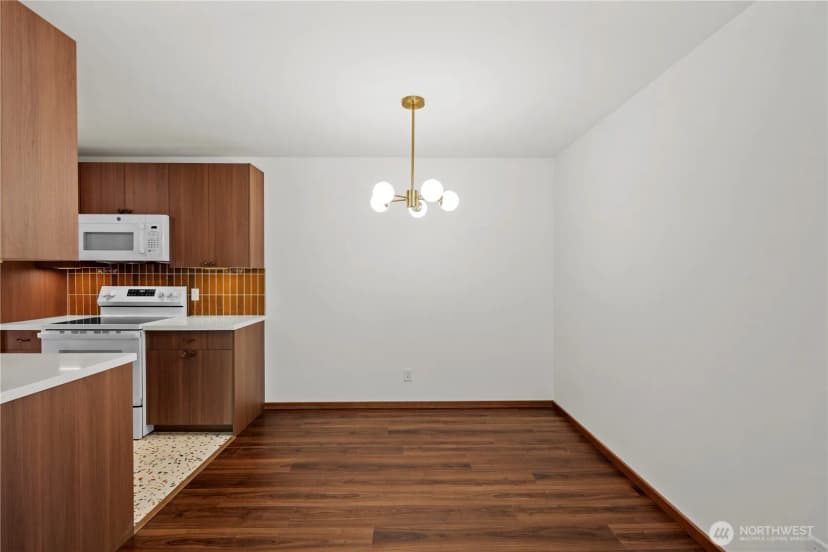 Property photo for 13229 Linden Avenue N #507b, Seattle photo 9