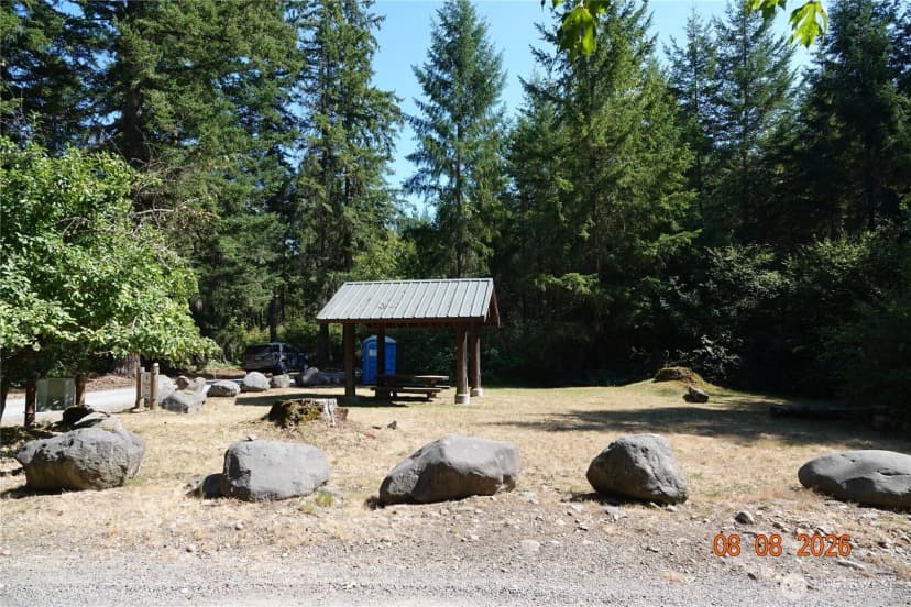 Property photo for 41102 Tanwax Road S, Roy photo 7