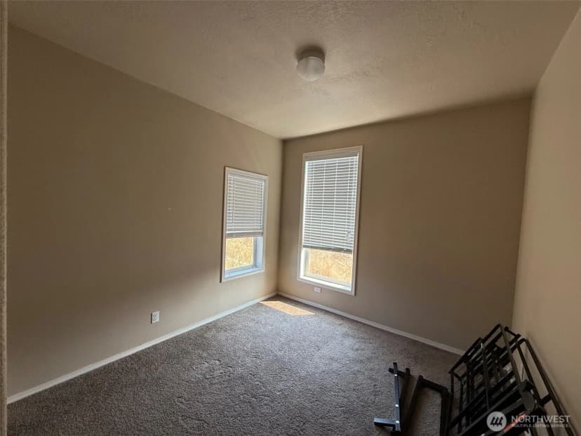 Property photo for 24910 51st Avenue E, Graham photo 8