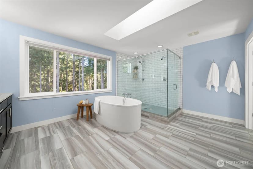 Property photo for 1073 Pine Crest Circle Ne, Issaquah photo 15