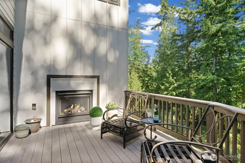 Property photo for 1073 Pine Crest Circle Ne, Issaquah photo 33