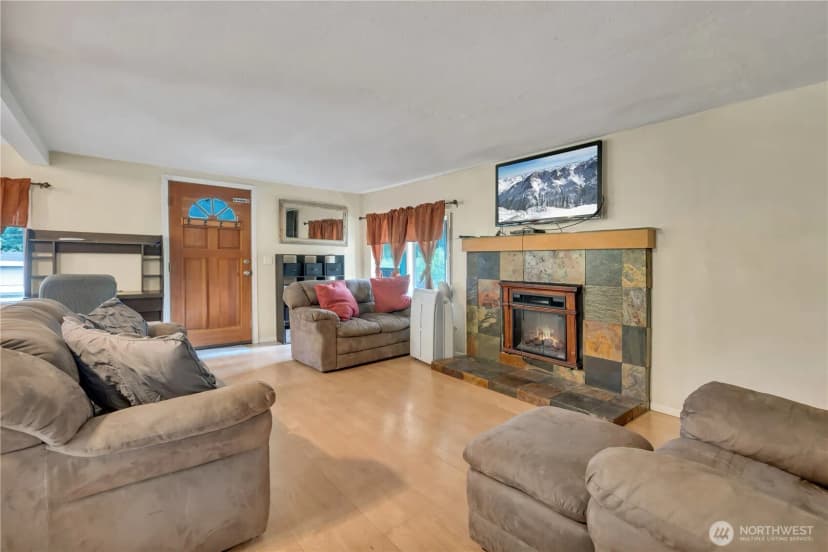 Property photo for 38181 Se Northern Street, Snoqualmie photo 6