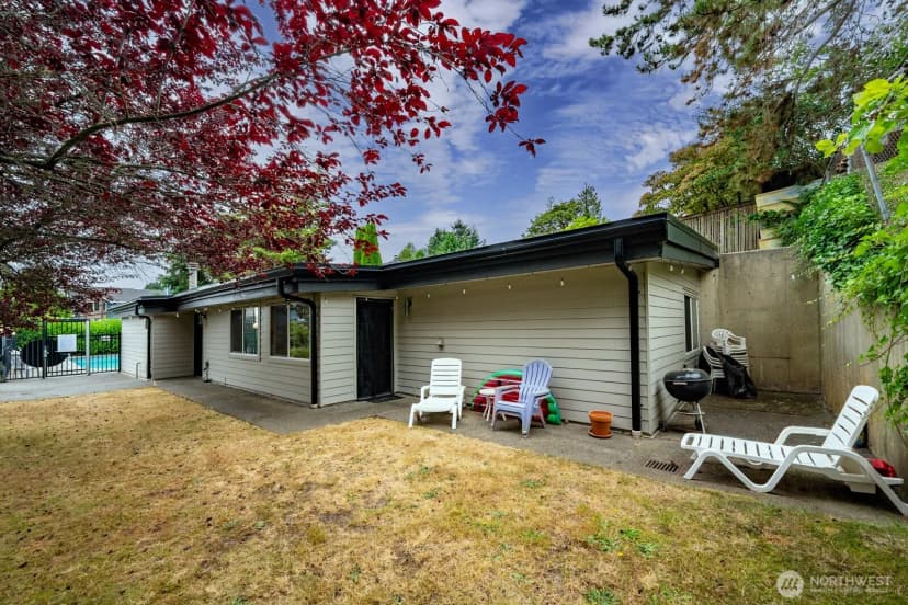 Property photo for 9416 1st Avenue Ne ##419, Seattle photo 28