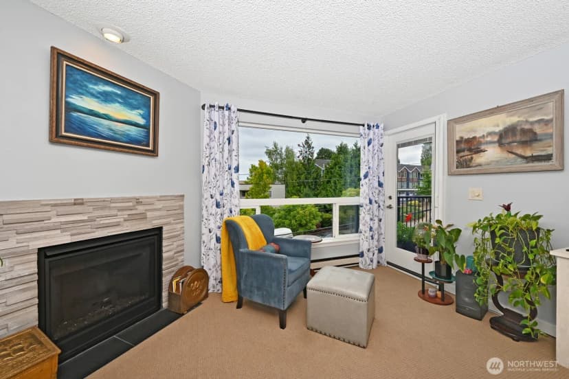 Property photo for 9416 1st Avenue Ne ##419, Seattle photo 8