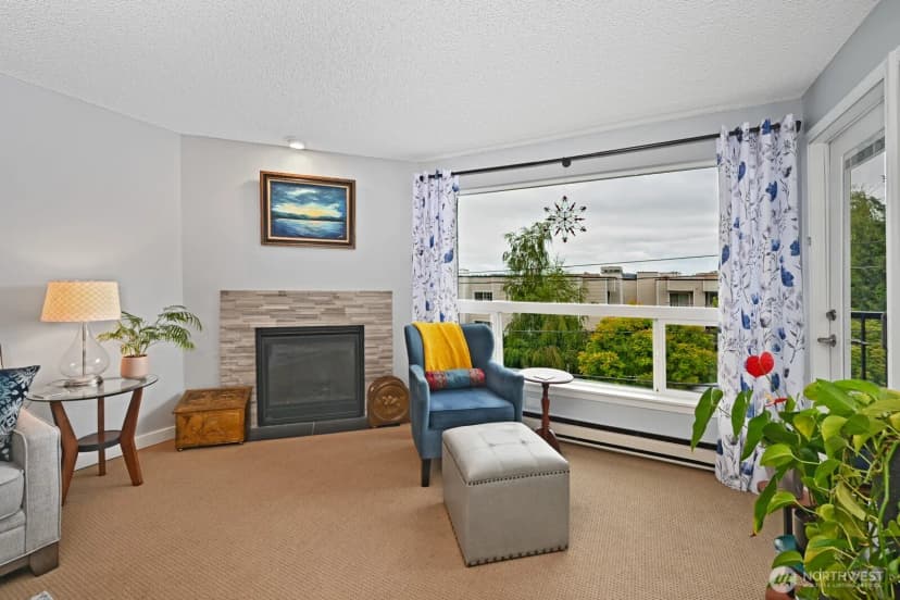 Property photo for 9416 1st Avenue Ne ##419, Seattle photo 7