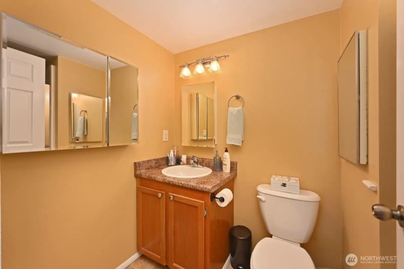 Property photo for 9416 1st Avenue Ne ##419, Seattle photo 19