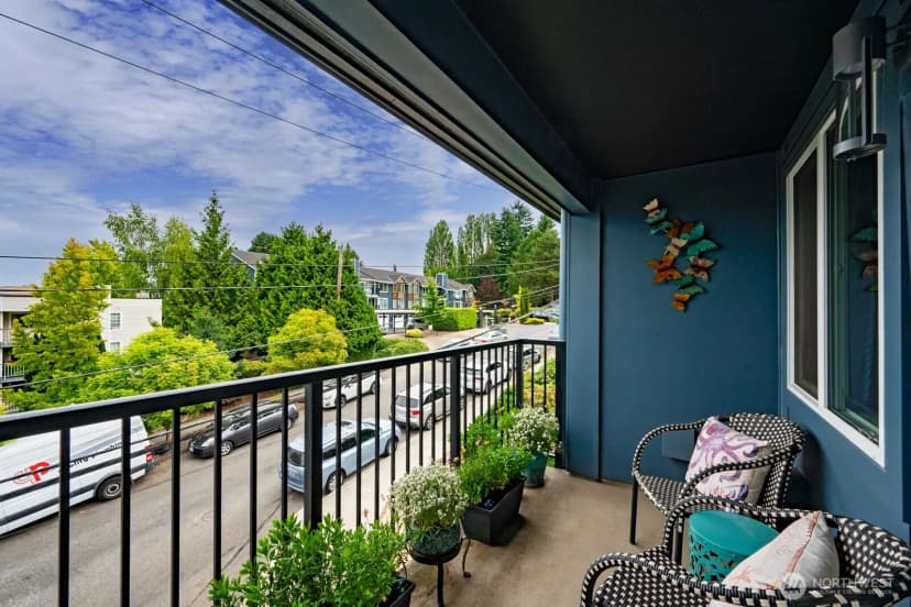 Property photo for 9416 1st Avenue Ne ##419, Seattle photo 13
