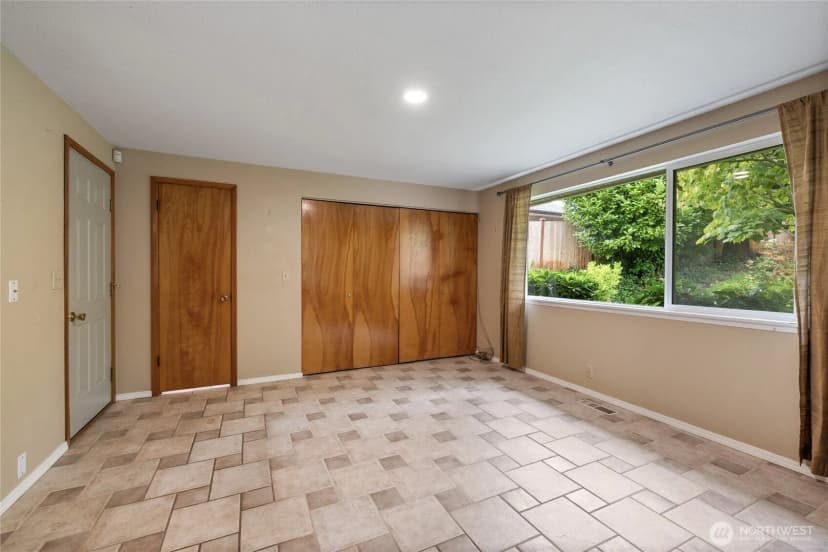 Property photo for 7215 25th Street W, University Place photo 13