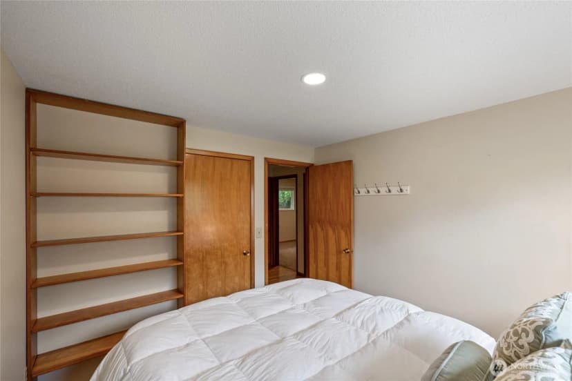 Property photo for 7215 25th Street W, University Place photo 17