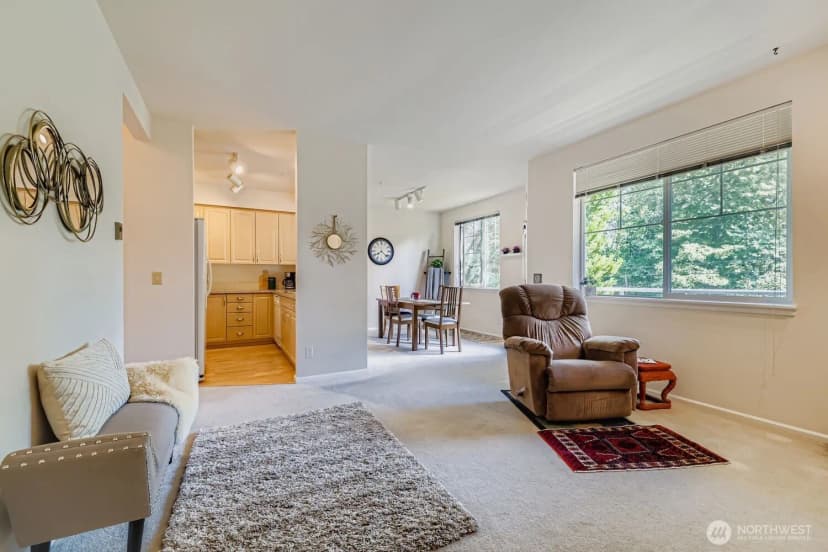 Property photo for 13000 Admiralty Way #a205, Everett photo 6