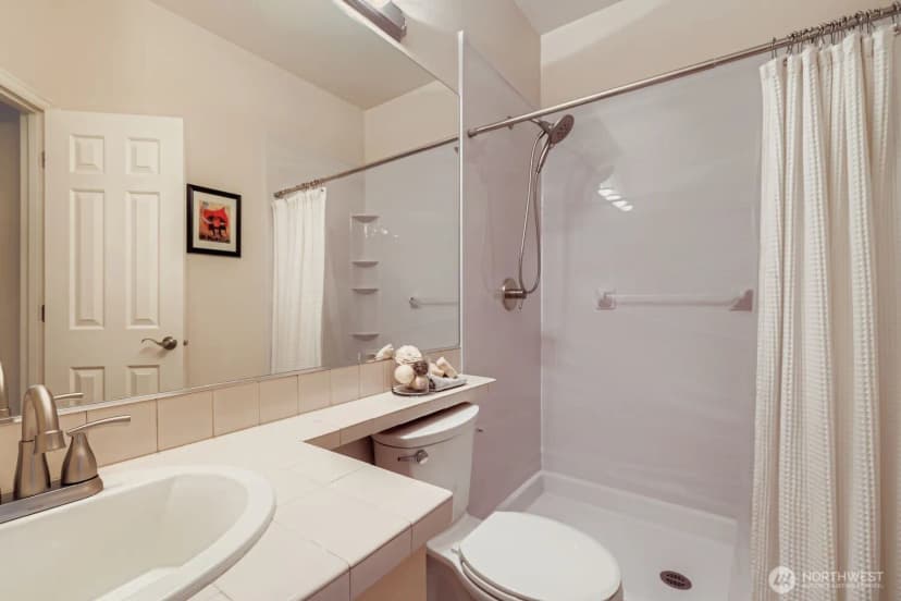 Property photo for 13000 Admiralty Way #a205, Everett photo 20