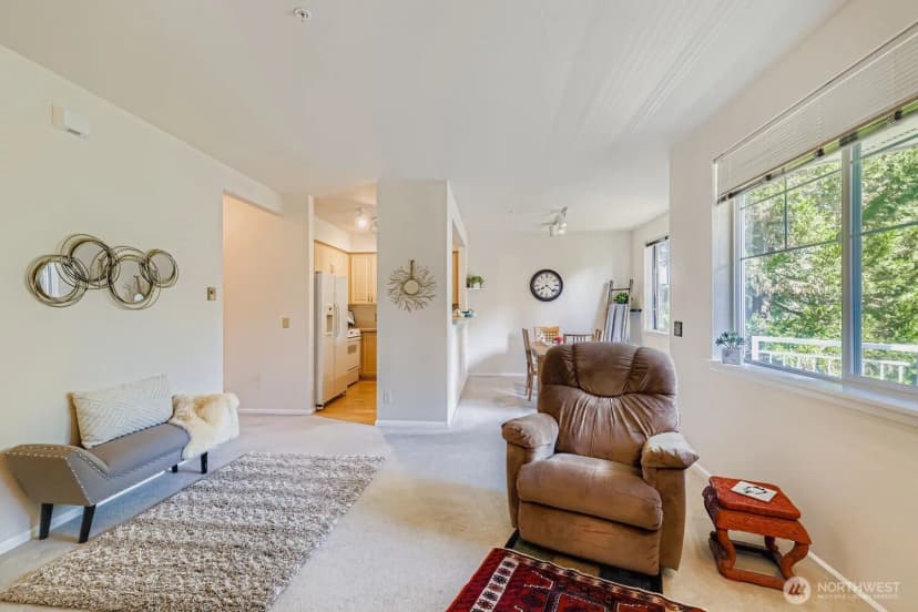 Property photo for 13000 Admiralty Way #a205, Everett photo 8