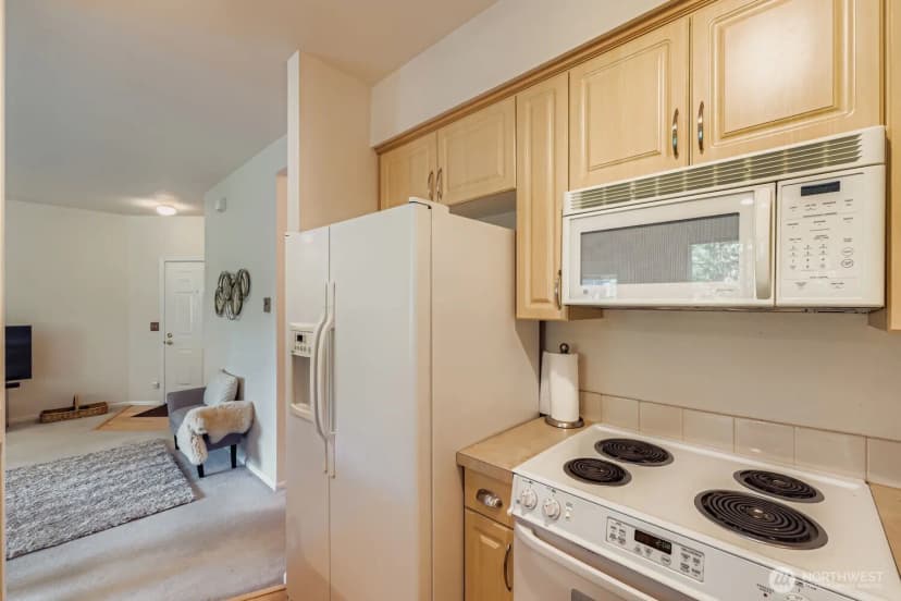 Property photo for 13000 Admiralty Way #a205, Everett photo 13