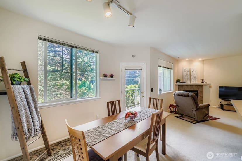 Property photo for 13000 Admiralty Way #a205, Everett photo 10