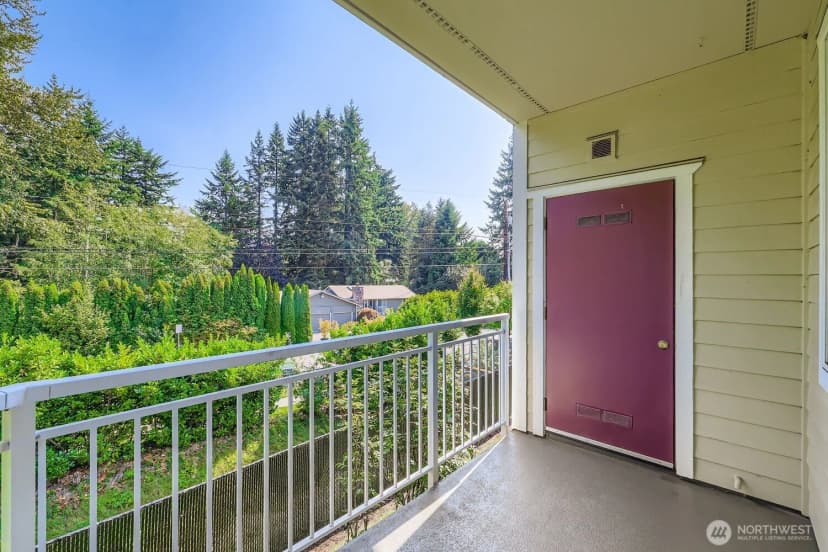 Property photo for 13000 Admiralty Way #a205, Everett photo 26