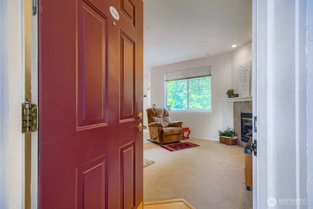 Property photo for 13000 Admiralty Way #a205, Everett photo 4