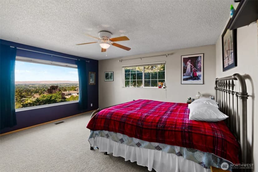 Property photo for 714 N 58th Avenue, Yakima photo 12