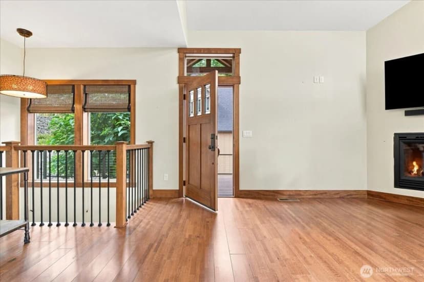 Property photo for 105 09 Lakeside Drive E, Mossyrock photo 7