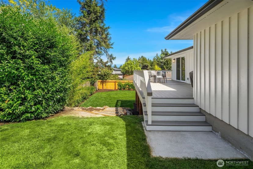 Property photo for 4102 96th Avenue Se, Mercer Island photo 29