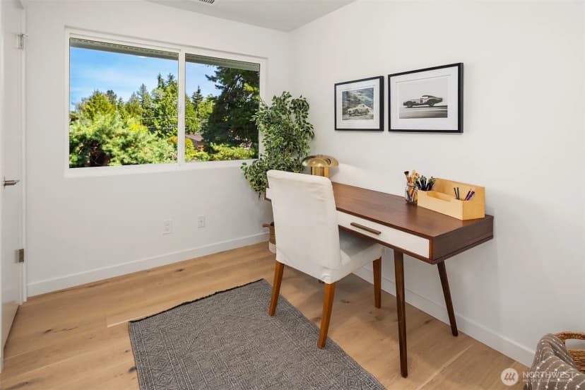 Property photo for 4102 96th Avenue Se, Mercer Island photo 16