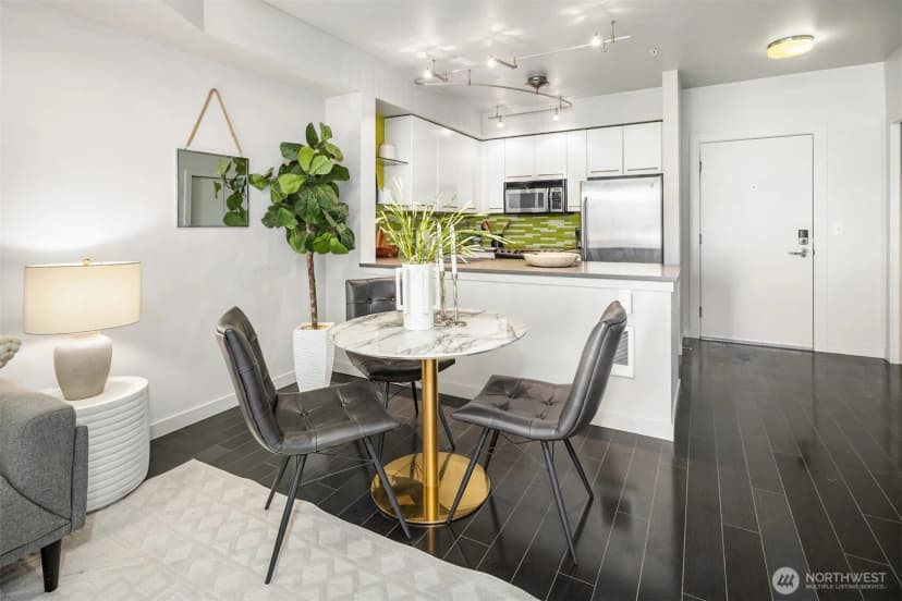 Property photo for 1410 E Pine Street #w122, Seattle photo 4