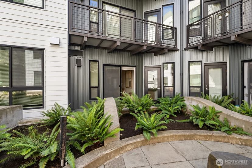 Property photo for 1410 E Pine Street #w122, Seattle photo 19