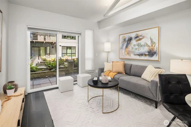 Property photo for 1410 E Pine Street #w122, Seattle photo 3