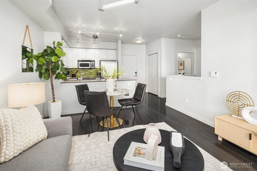 Property photo for 1410 E Pine Street #w122, Seattle photo 5