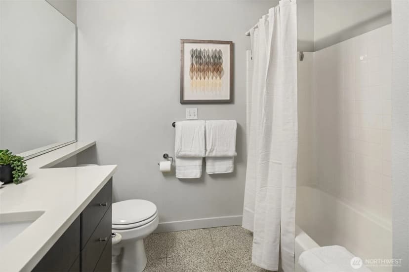 Property photo for 1410 E Pine Street #w122, Seattle photo 17