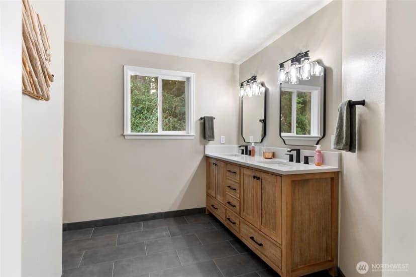 Property photo for 888 Leschi Way, Fox Island photo 23