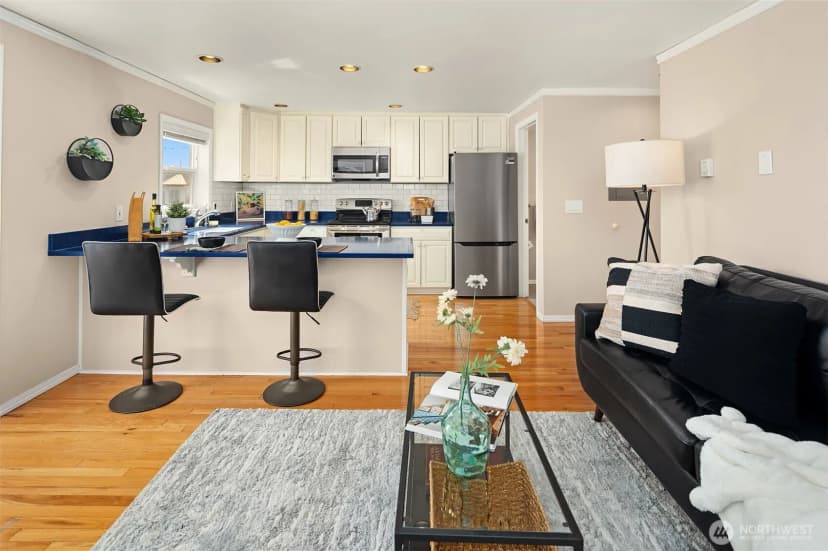 Property photo for 3216 14th Avenue W #202, Seattle photo 9