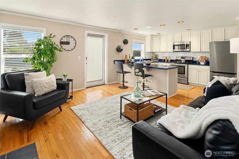 Property photo for 3216 14th Avenue W #202, Seattle photo 8