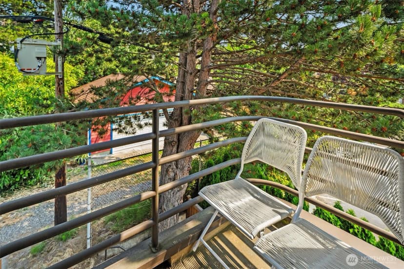 Property photo for 3216 14th Avenue W #202, Seattle photo 16