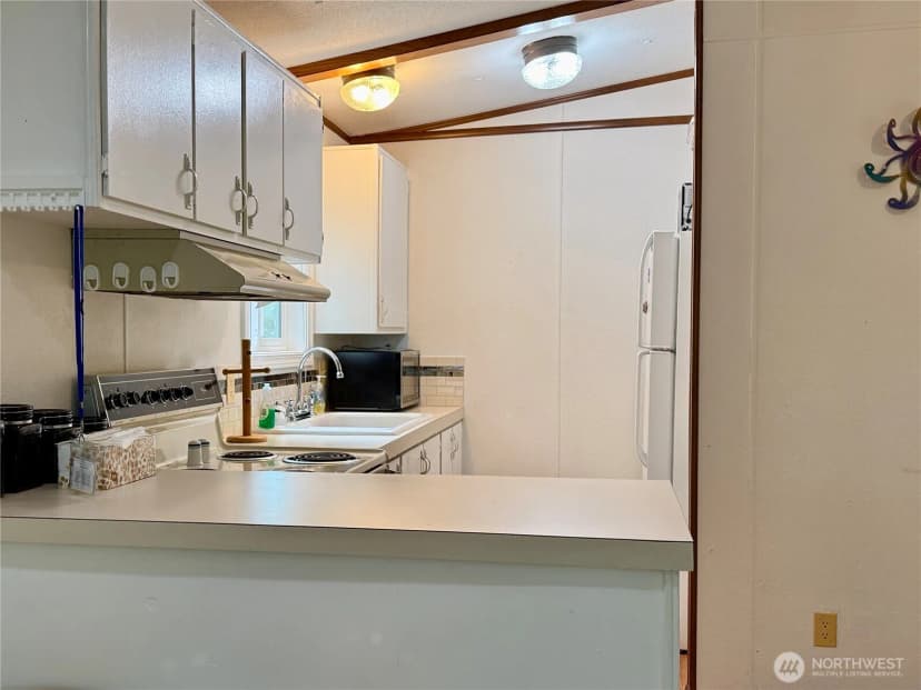 Property photo for 1703 321st Place, Ocean Park photo 11