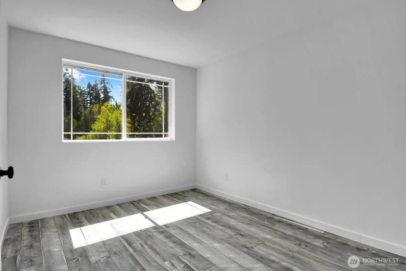 Property photo for 3115 York Road, Everett photo 16