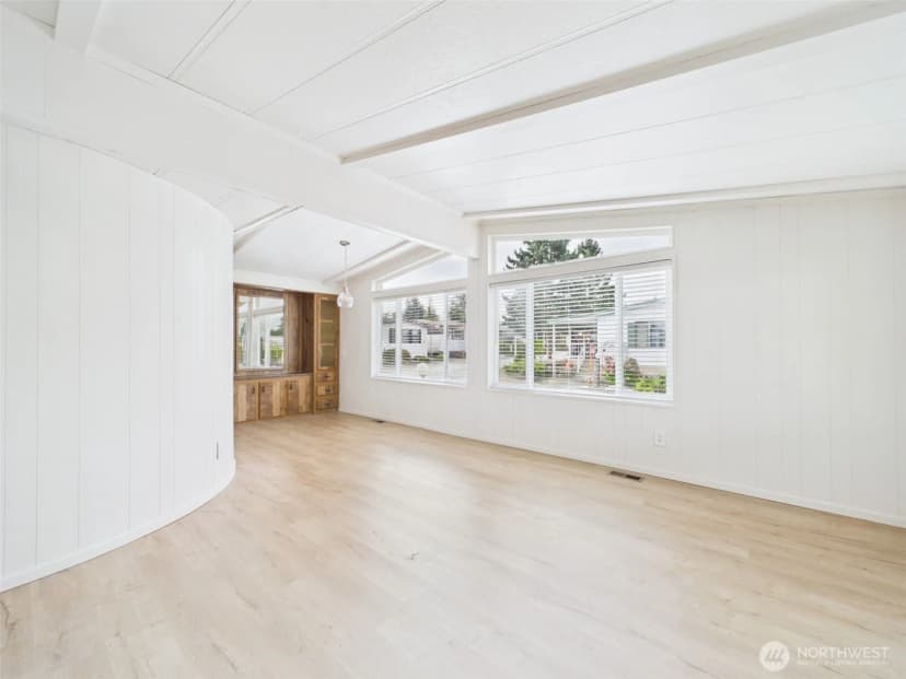 Property photo for 11436 Se 208th Street #106, Kent photo 6