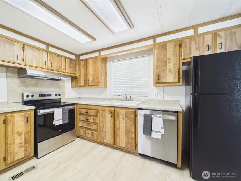 Property photo for 11436 Se 208th Street #106, Kent photo 11