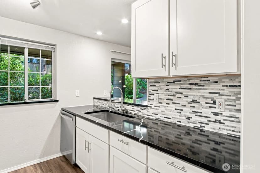 Property photo for 15433 Country Club Drive #e103, Mill Creek photo 2