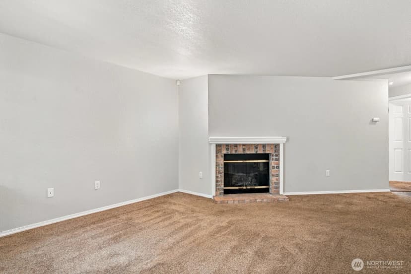 Property photo for 15433 Country Club Drive #e103, Mill Creek photo 10