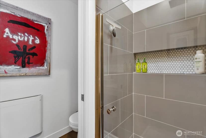 Property photo for 1116 13th Avenue #d, Seattle photo 12