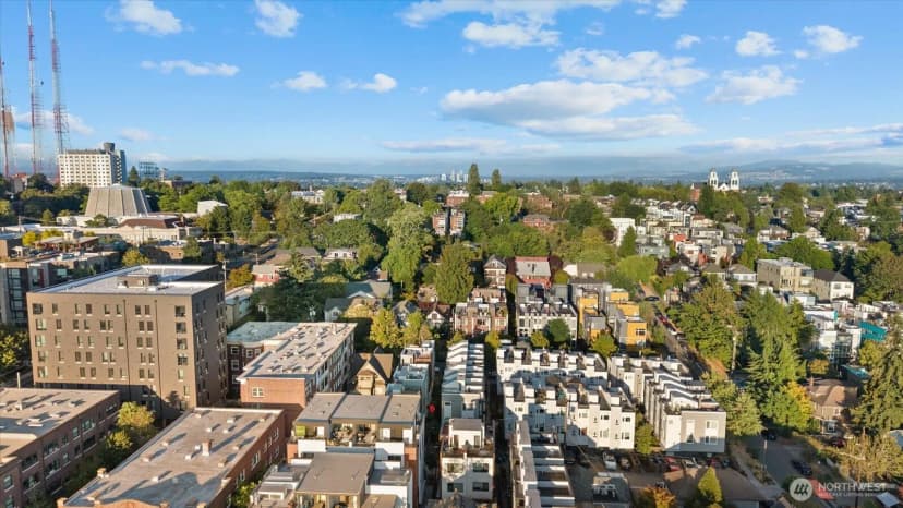 Property photo for 1116 13th Avenue #d, Seattle photo 25