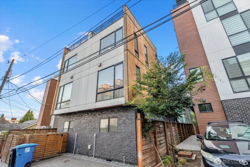 Property photo for 1116 13th Avenue #d, Seattle photo 29
