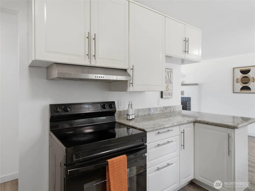 Property photo for 2449 Sw 328th Street, Federal Way photo 11